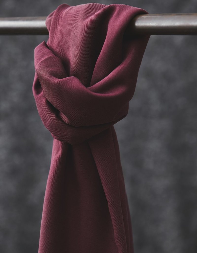 Meet Milk Smooth drape twill  maroon