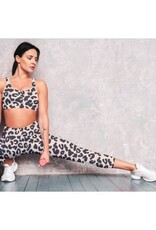 Yoga sport  lycra leopard