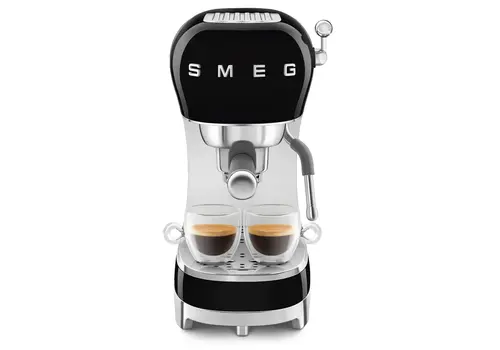 Smeg ECF02BLEU zwart NU € 50,- CASHBACK