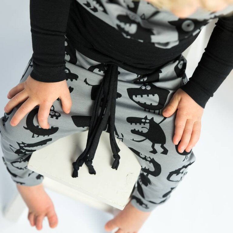 tinymoon Monster Mania / drop crotch