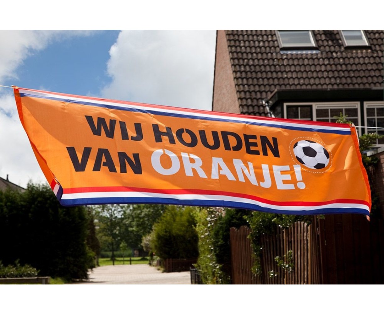 Spandoek Wij houden van Oranje 74x220cm