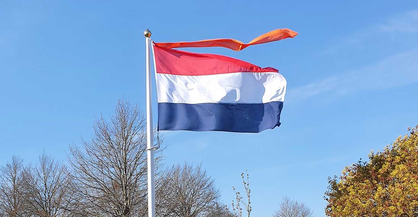 wanneer mag de oranje wimpel uit