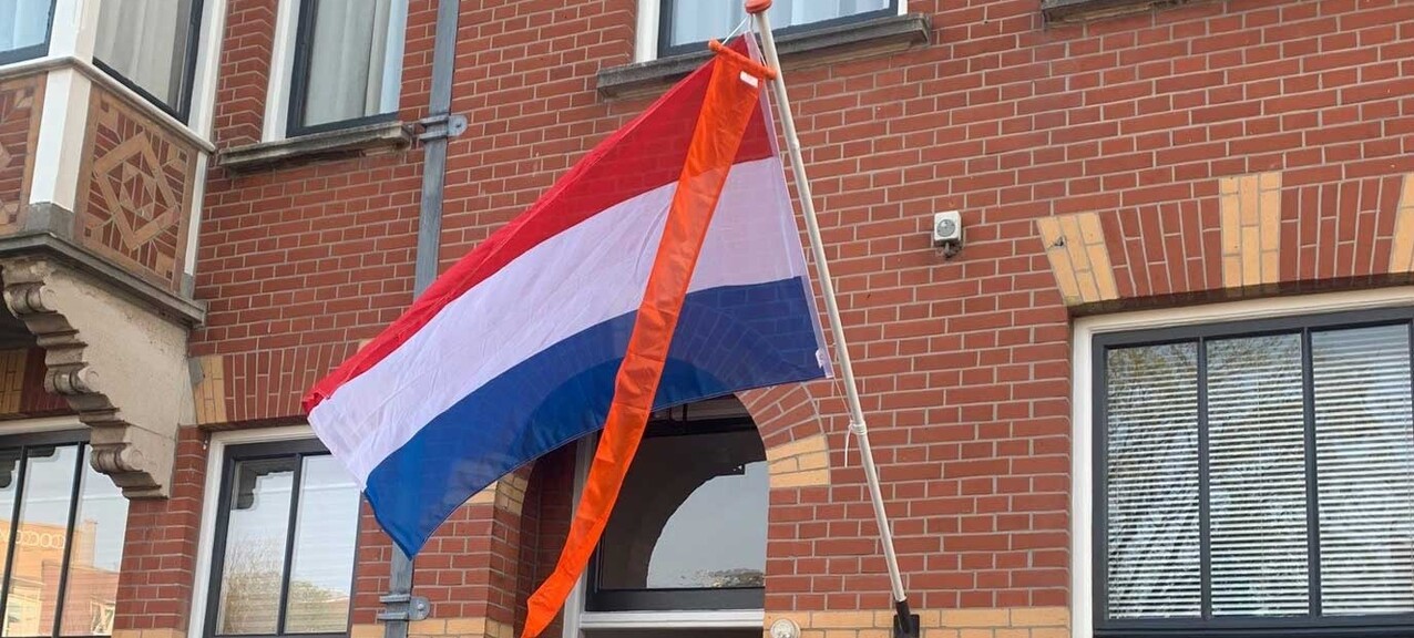 Waarom hangt de vlag uit vandaag?