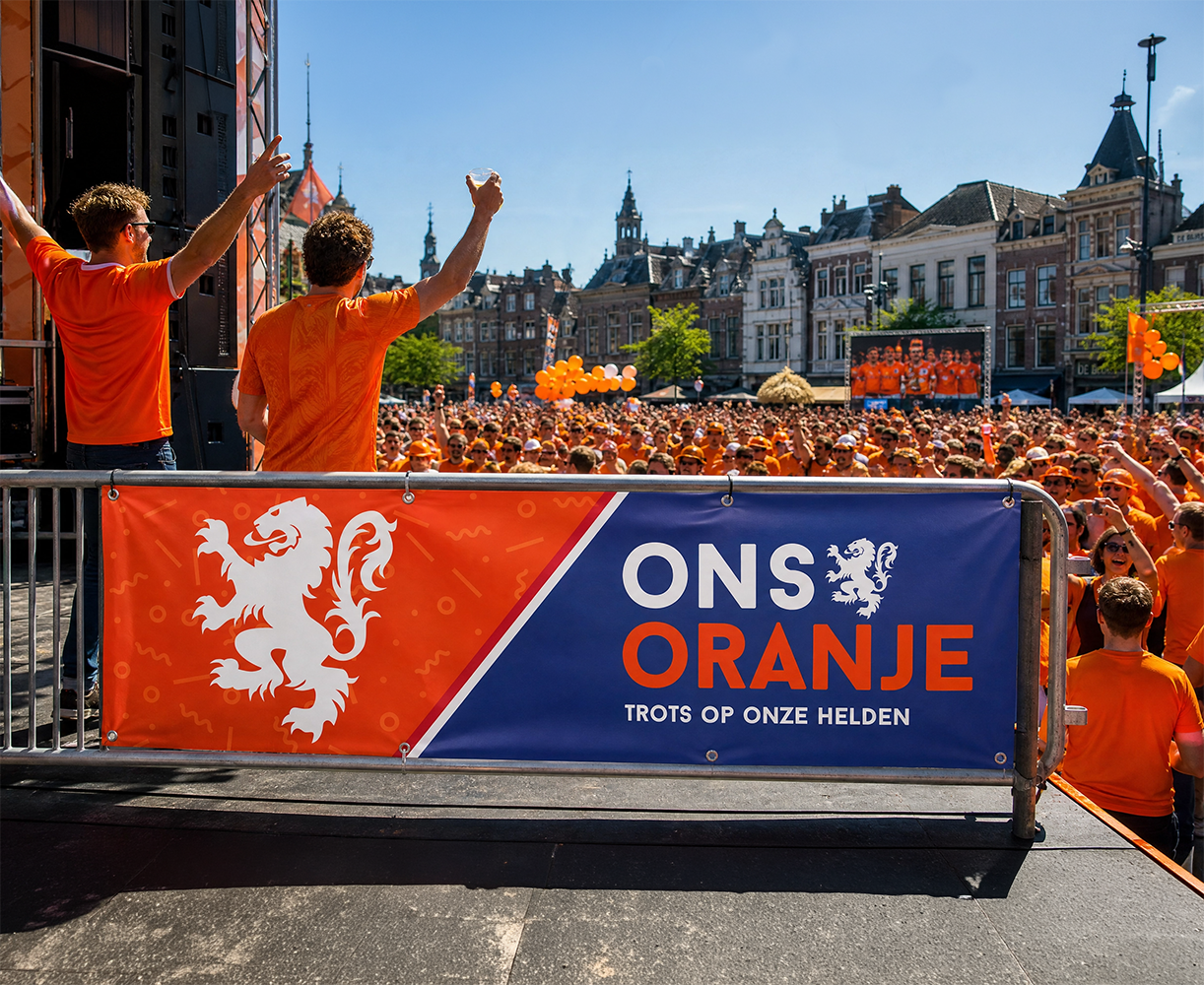 Oranje spandoek 'Ons Oranje'