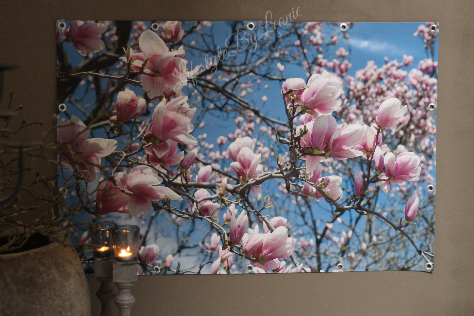 Tuinposter Lavendelveld Met Zon - 100x100 Cm Grootformaat Zeil Voor Schutting Of Balkon