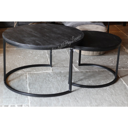 Set met twee ronde tafels black wash 76 / 60 cm  Set met twee ronde tafels black wash 76 / 60 cm