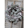 Namaak kerstkrans met dennenappels en sneeuw 30 cm