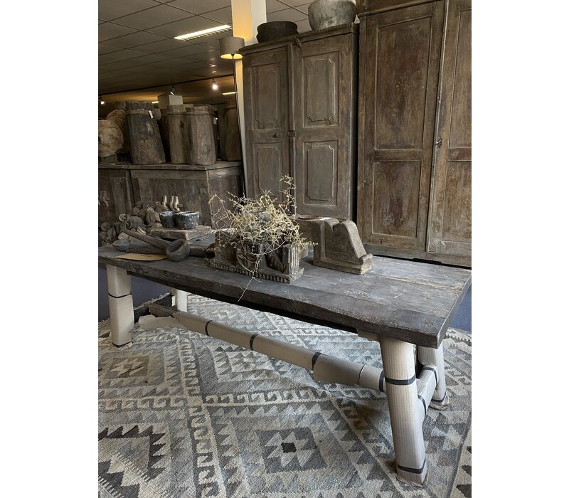 Aura Peeperkorn Old Farm coffeetable 120 x 50 cm