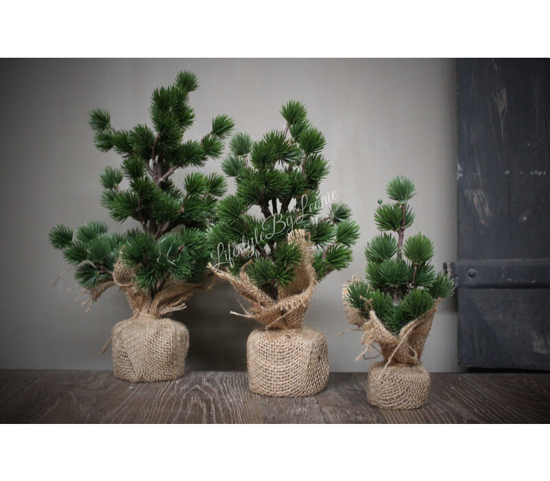 Namaak Cedar tree Green 34 cm