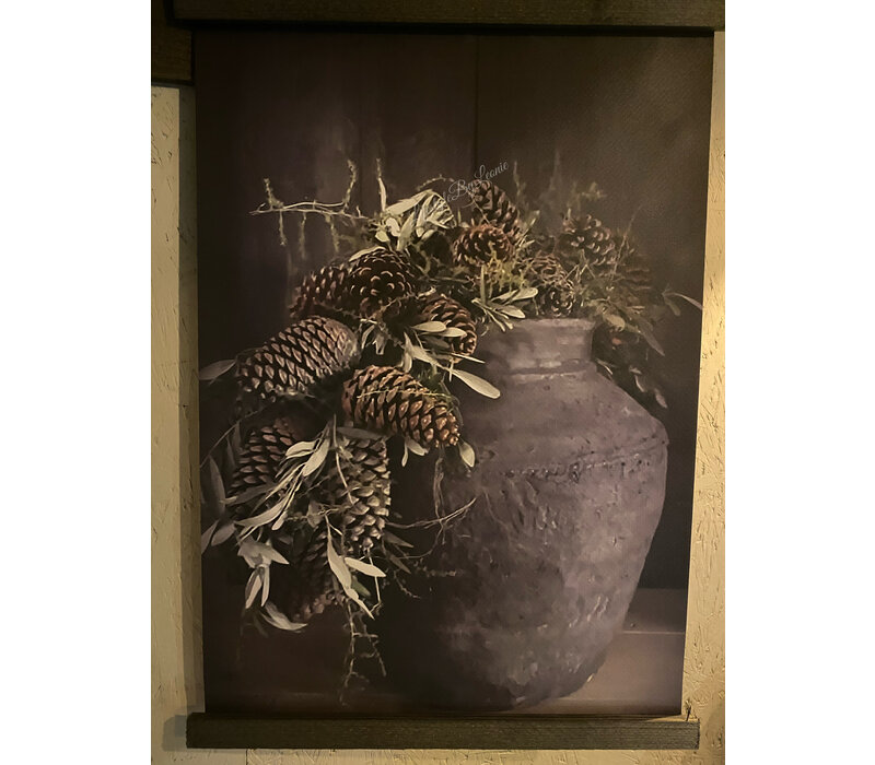 Wandhanger pot met dennenappels 30 x 40 cm