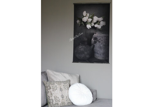 Linnen Wandhanger pot met witte tulpen 100 cm