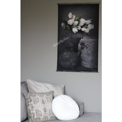 Linnen Wandhanger pot met witte tulpen 100 cm 