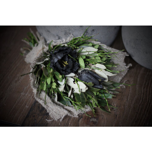 Mini toef in shabby doek namaak zwarte tulp 