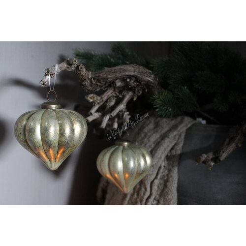 Glazen bal / ornament onion Vintage cream 10 cm 