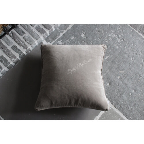 SILT kussen Amsterdam velvet light stone 50cm 