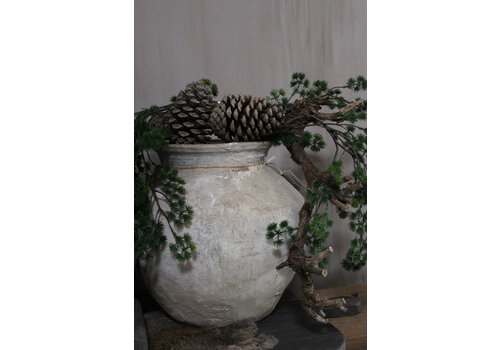 Namaak lange cedar tak met kleine bolletjes groen 90 cm