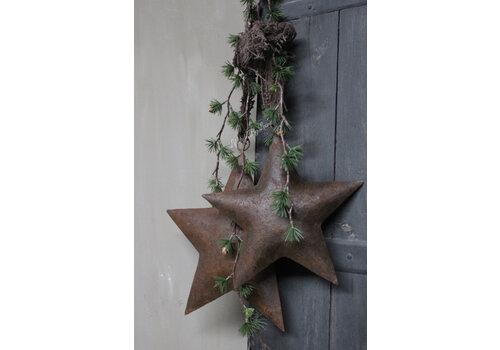 Metalen roestige ster aan oud lint 32 cm