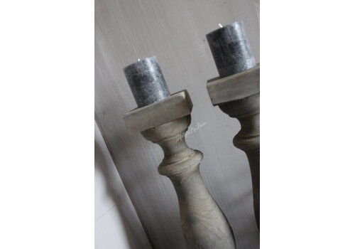 LUKSA Baluster kandelaar Riley grey wash vierkant 50 x 12 cm