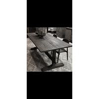 Luksa eettafel antique grey Thomas