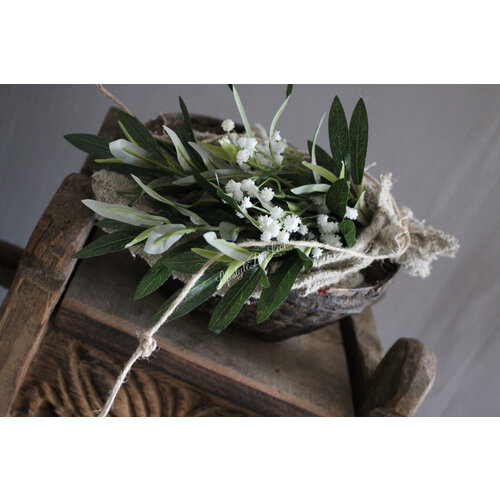 Namaak toefje olijf / gipskruid in shabby doek 