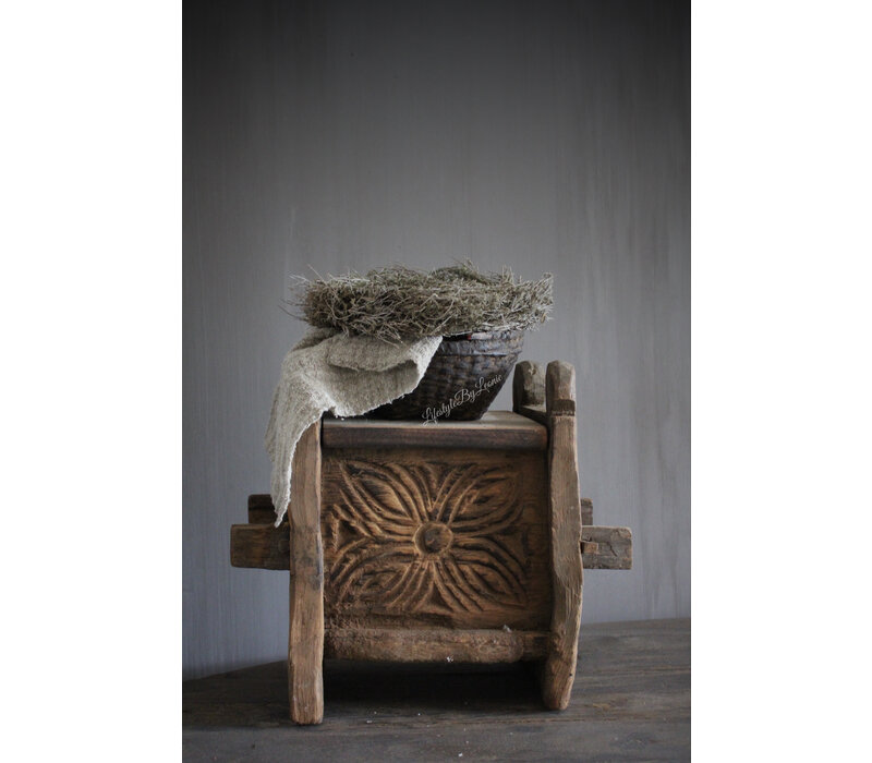 Authentieke Himalaya box houtsnijwerk S