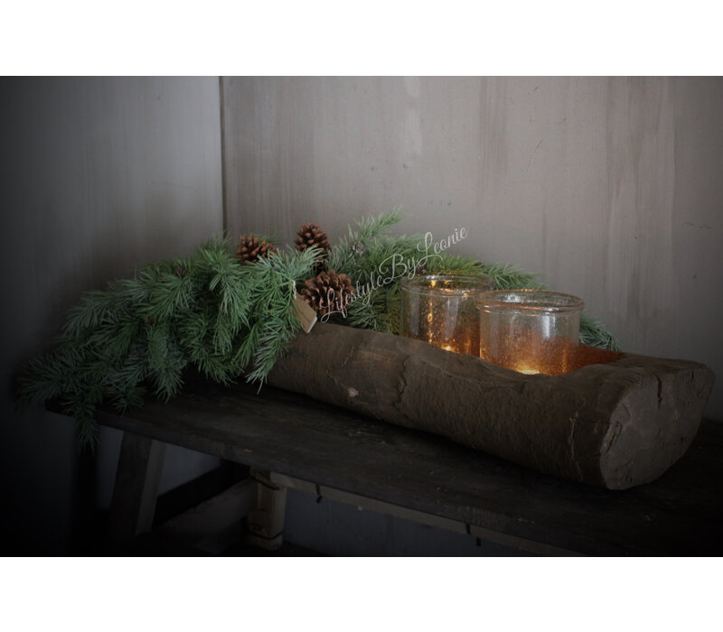 Grote liggende namaak toef cedar met dennenappels 130 cm