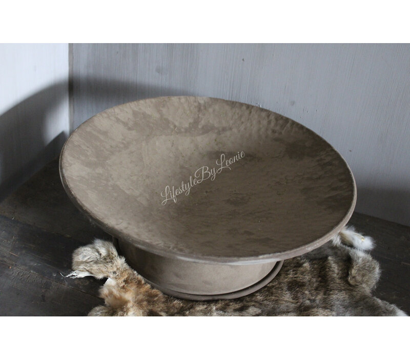 Roestig plateau op voet 42 x 15 cm