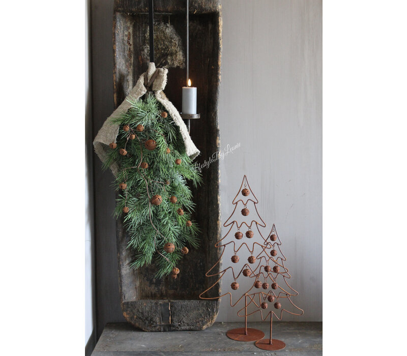 Roestige kerstboom met belletjes 57 cm