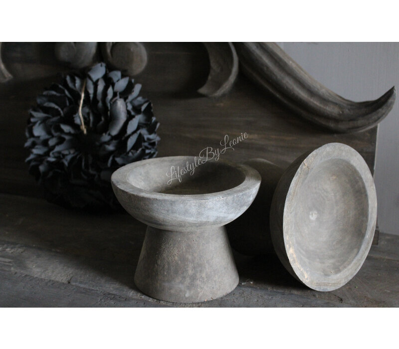 Luksa houten schaal op voet Prabu 20 x 15 cm