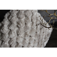 Fluffy kussen bolletjes Pumice stone 45 cm