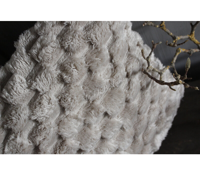 Fluffy kussen bolletjes Pumice stone 45 cm