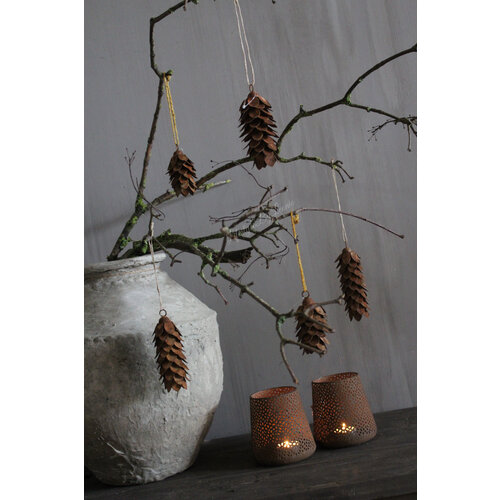 Roestige dennenappel hanger 14 cm 