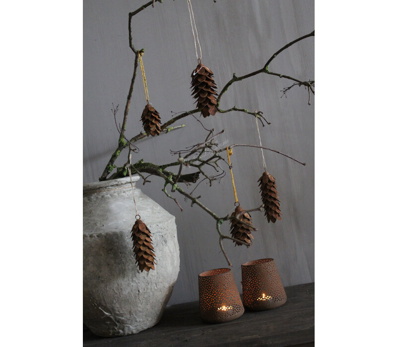 Roestige dennenappel hanger 14 cm