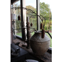 Roestige dennenappel hanger 9 cm