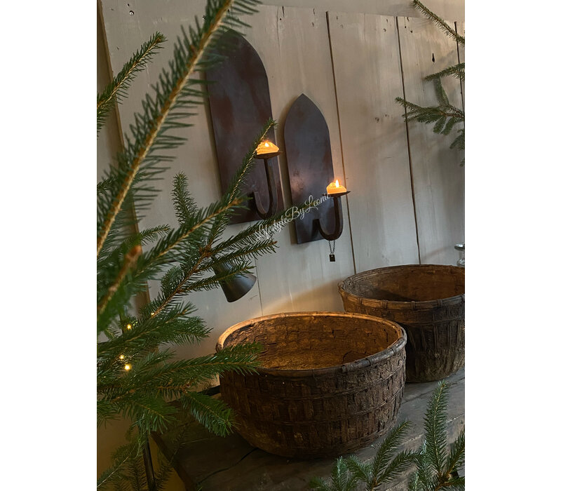 Aura Peeperkorn Bamboo basket