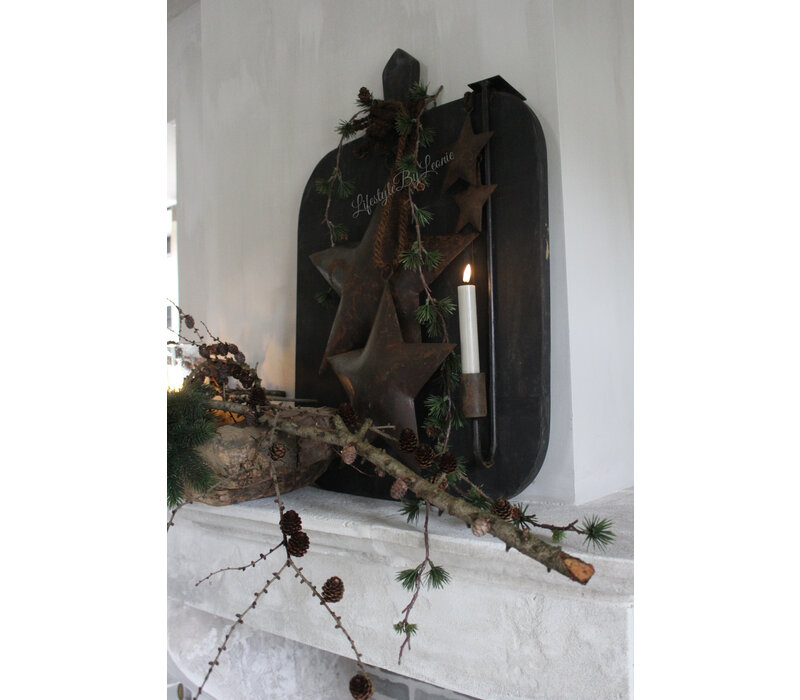 Metalen roestige ster aan touw 27cm
