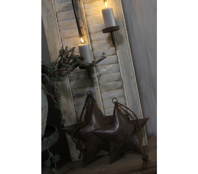 Metalen roestige ster aan touw 27 cm