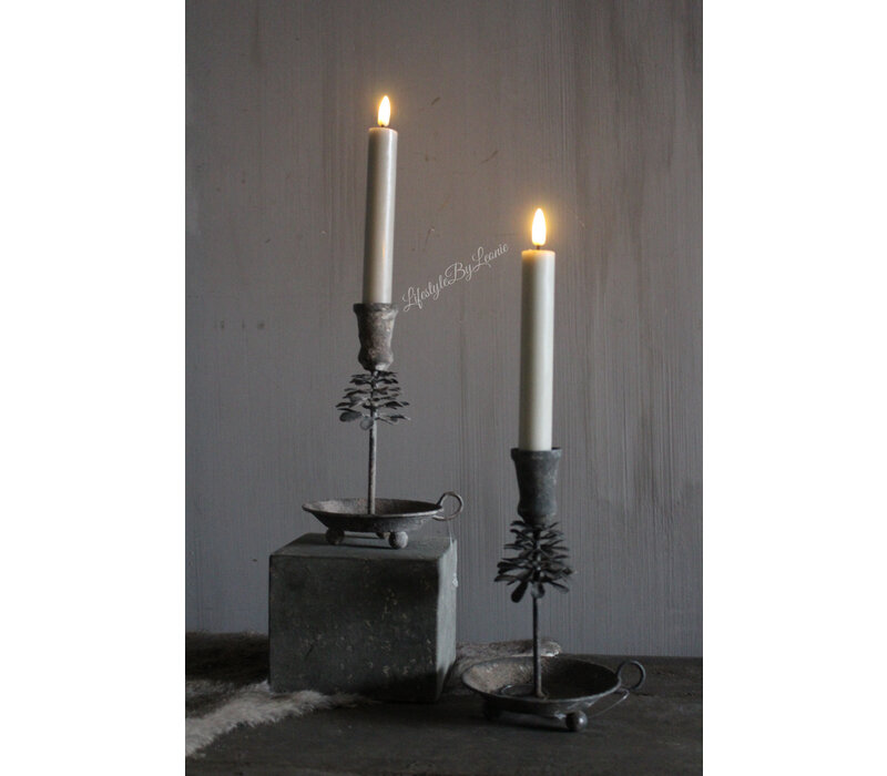 Sobere old look Dennenappel kandelaar dinerkaars 17cm