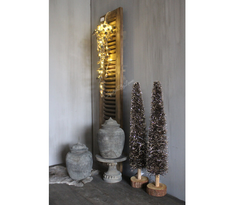 Hang festoen larix dennenappels met LED 65cm