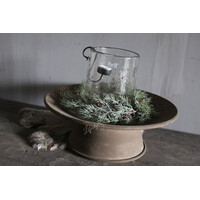 Namaak frosted cedar / pinecone krans 27cm