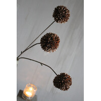 Namaak PomPom tak 3 bollen Chocolate brown 78cm