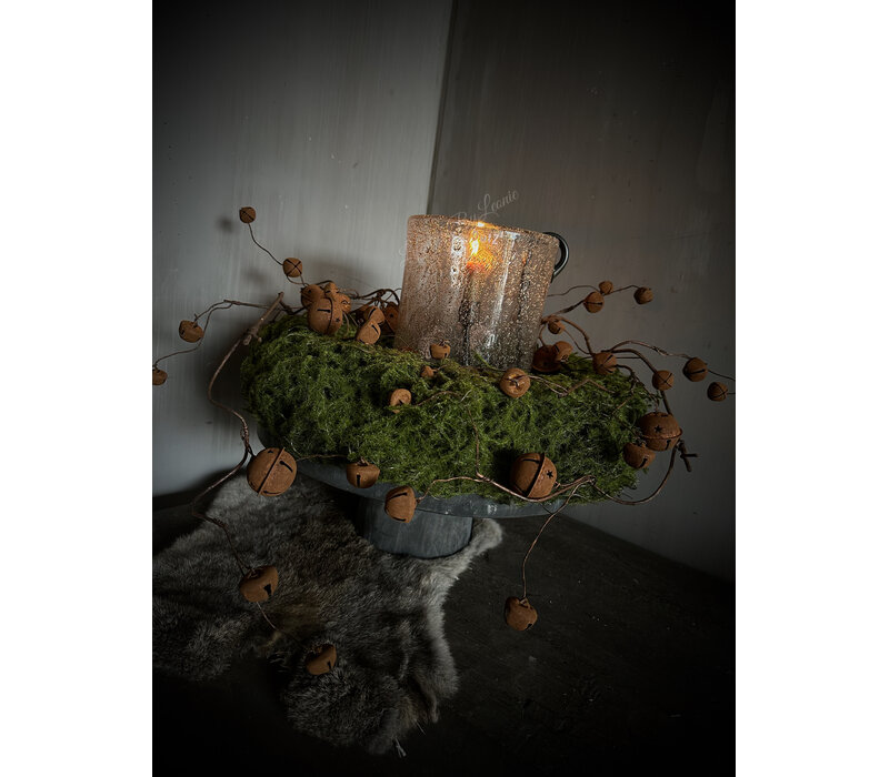 Roestige kerstbellen aan tak 80 cm