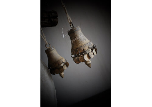 Roestige hanger Amira 14 cm