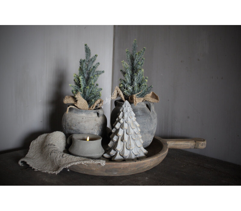 Namaak pinus boompje in jute 27 cm