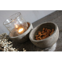 Set van 2 vergrijsde houten schaaltjes