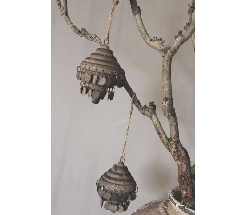 Roestige hanger Amelly 15cm