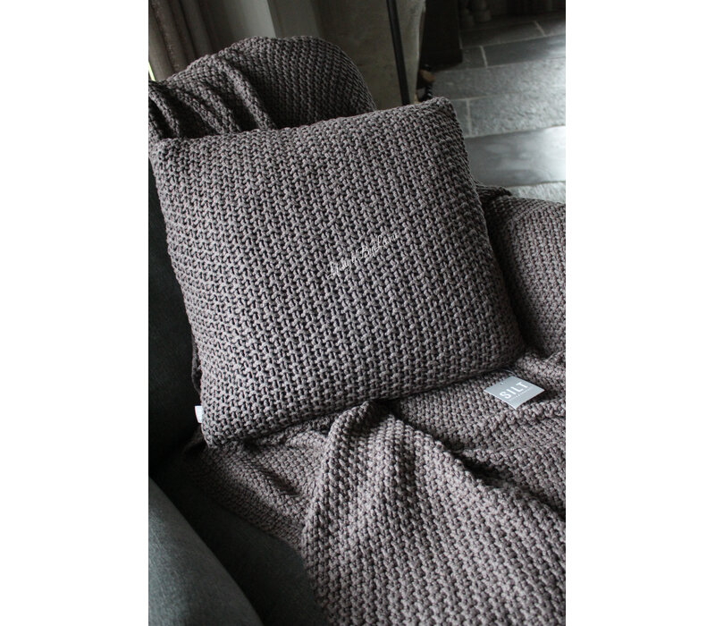 SILT woondeken / plaid chocolate / charcoal Zaragoza
