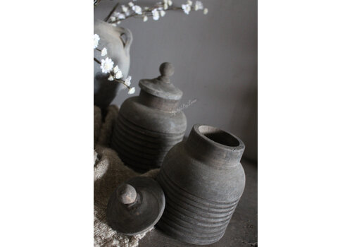 Houten kruikje met deksel Rib matteo 18cm