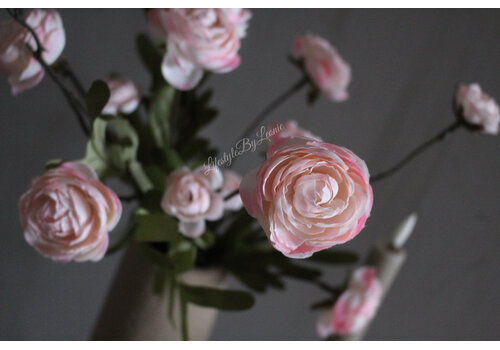 Zijden bosje ranonkels pastel roze 52cm