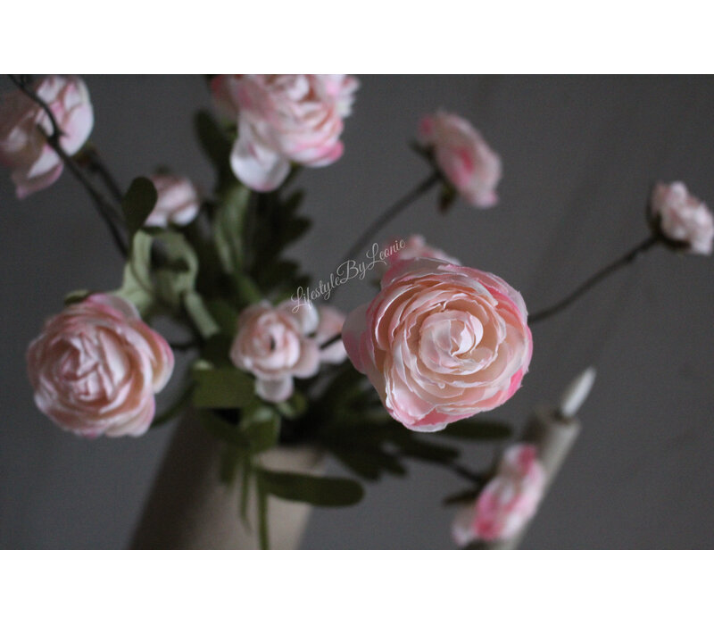 Zijden bosje ranonkels pastel roze 52cm